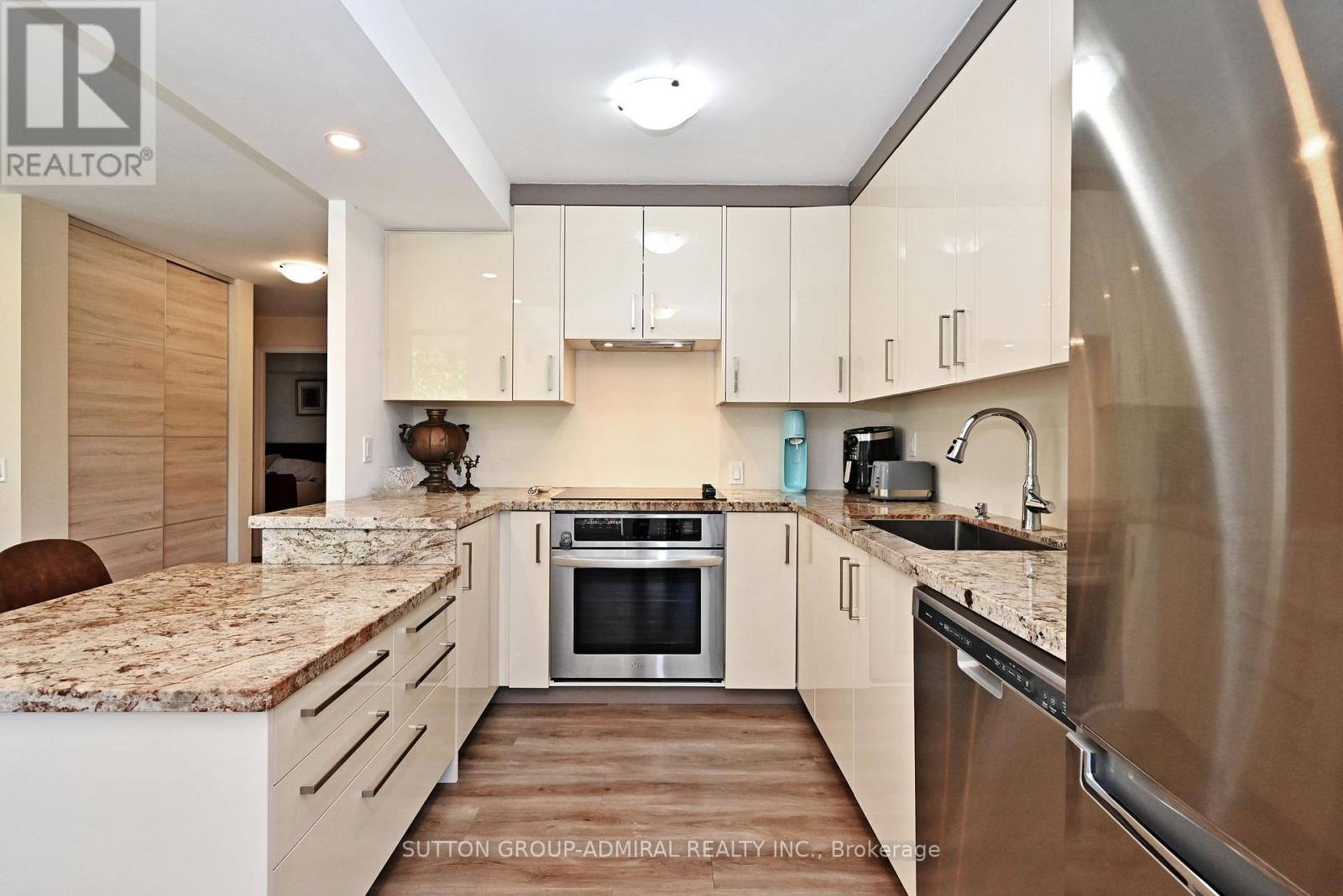 203 - 91 Townsgate Drive, Vaughan, Ontario L4J 8E8 - Photo 23 - N12988358