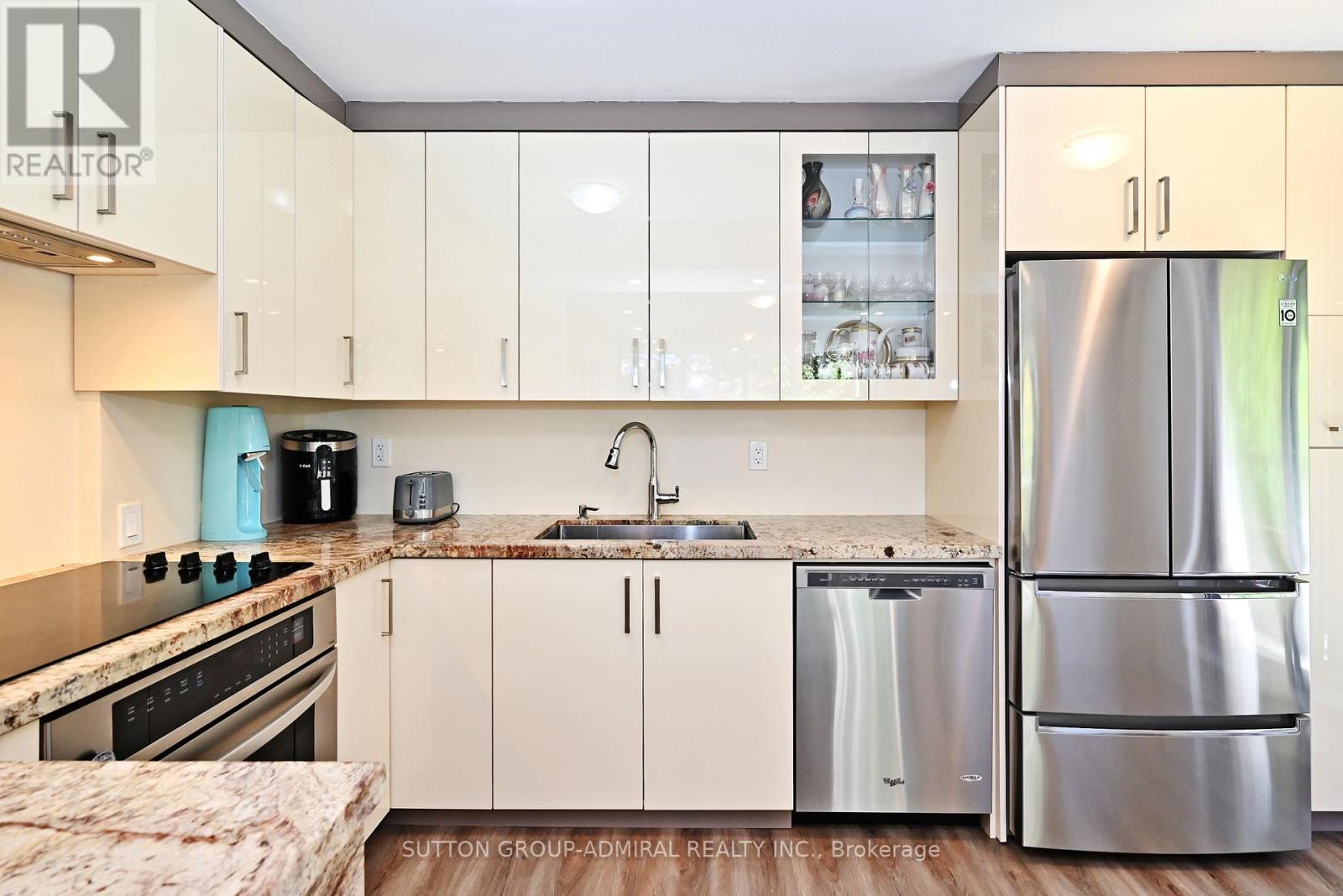 203 - 91 Townsgate Drive, Vaughan, Ontario L4J 8E8 - Photo 25 - N12988358