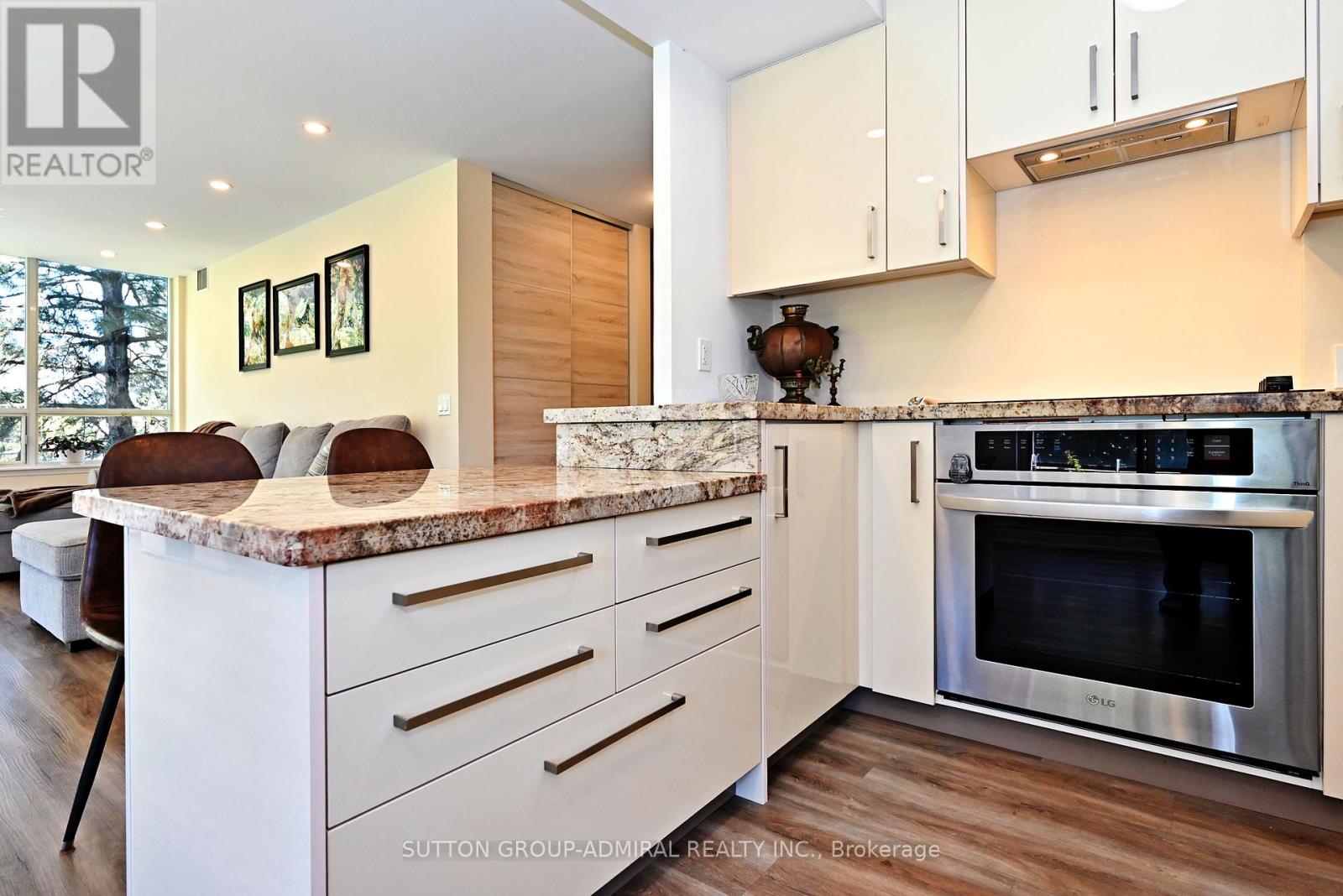 203 - 91 Townsgate Drive, Vaughan, Ontario L4J 8E8 - Photo 28 - N12988358