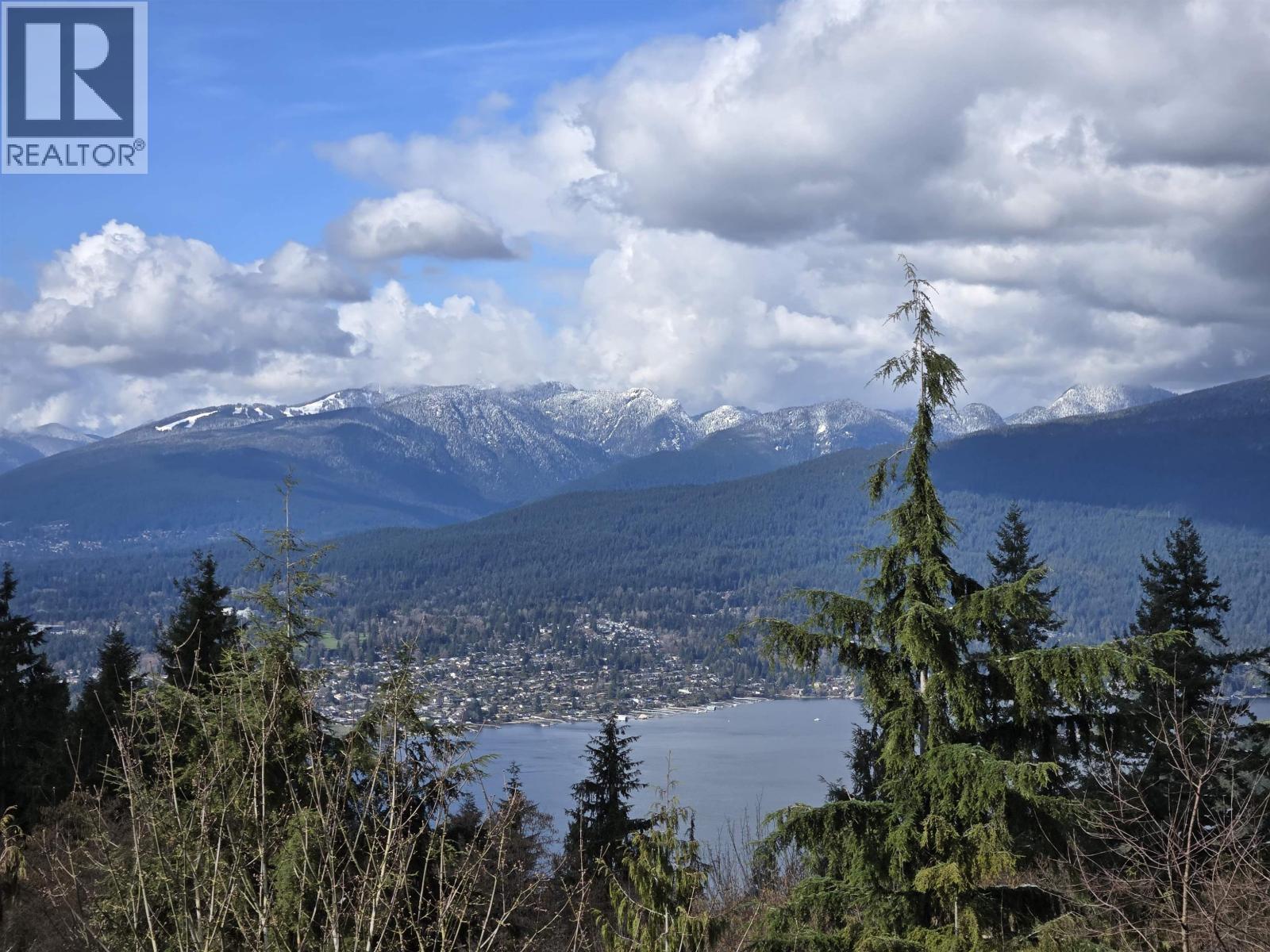 610 8850 University Crescent, Burnaby, British Columbia  V5A 4Y8 - Photo 2 - R3098314