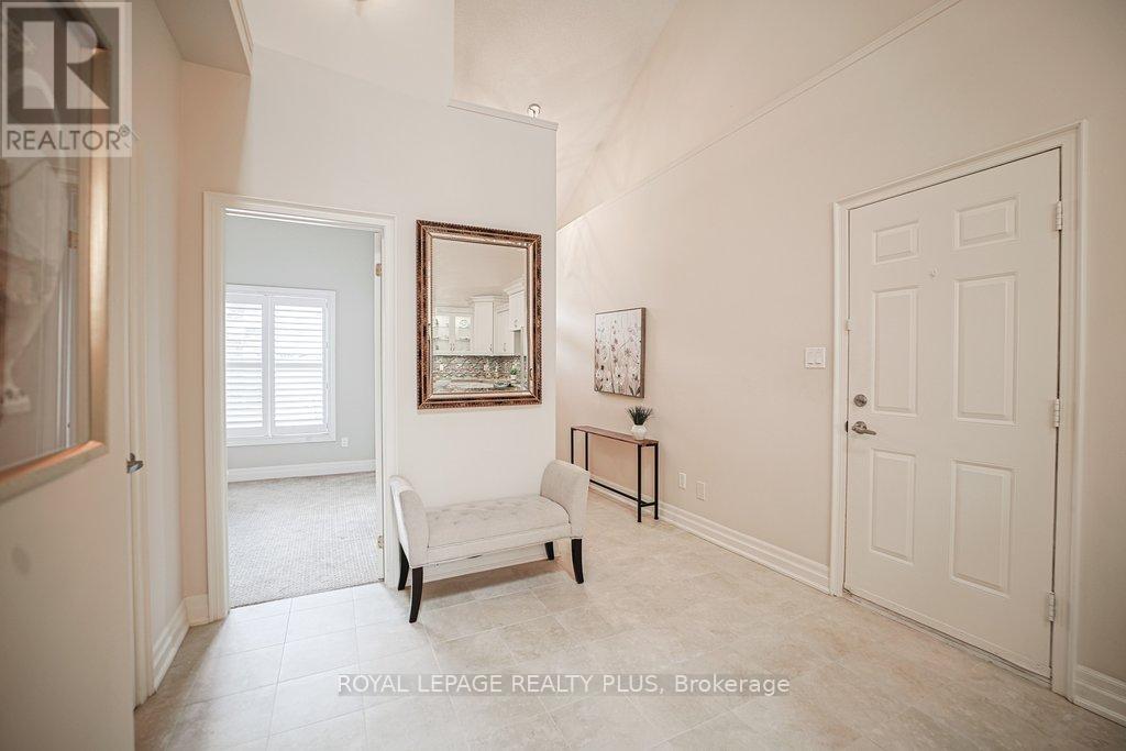 7 - 1010 Cristina Court, Mississauga, Ontario  L5J 4T7 - Photo 10 - W12988370