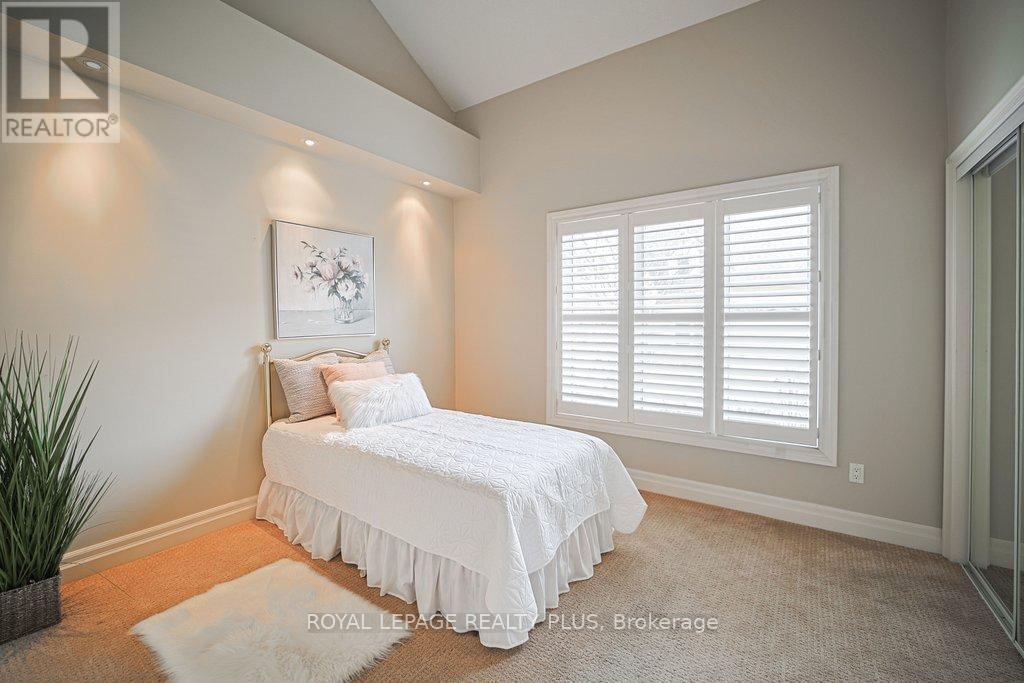 7 - 1010 Cristina Court, Mississauga, Ontario  L5J 4T7 - Photo 19 - W12988370