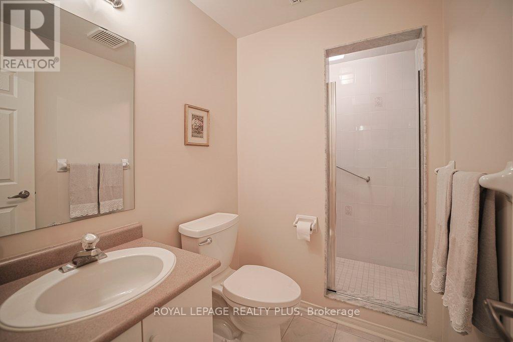 7 - 1010 Cristina Court, Mississauga, Ontario  L5J 4T7 - Photo 34 - W12988370