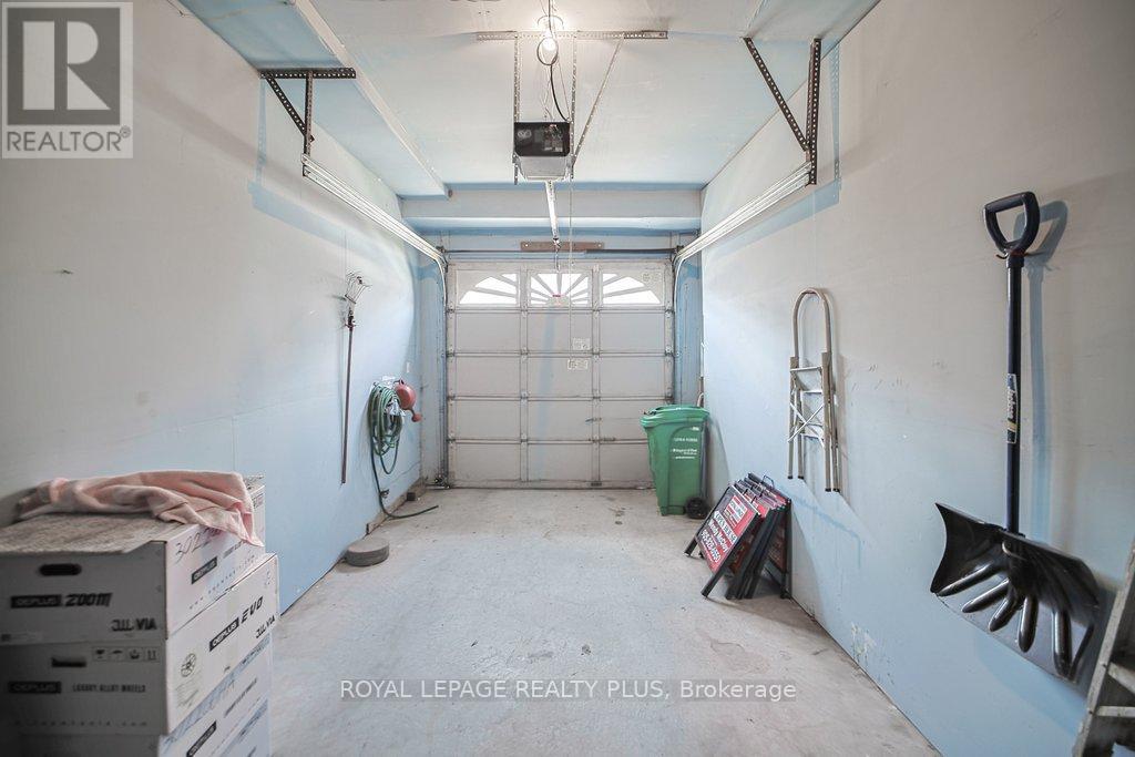 7 - 1010 Cristina Court, Mississauga, Ontario  L5J 4T7 - Photo 37 - W12988370