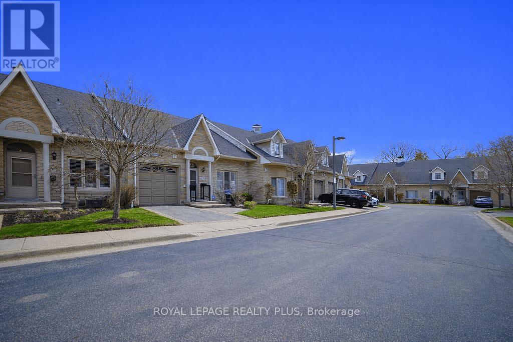 7 - 1010 Cristina Court, Mississauga, Ontario  L5J 4T7 - Photo 43 - W12988370