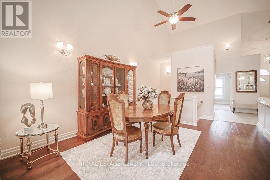 7 - 1010 Cristina Court, Mississauga, Ontario  L5J 4T7 - Photo 6 - W12988370