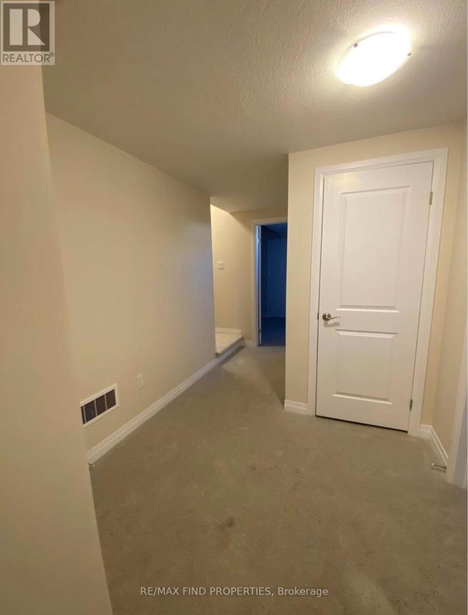 20 Vitality Drive, Kitchener, Ontario  N2R 0R7 - Photo 10 - X12988372