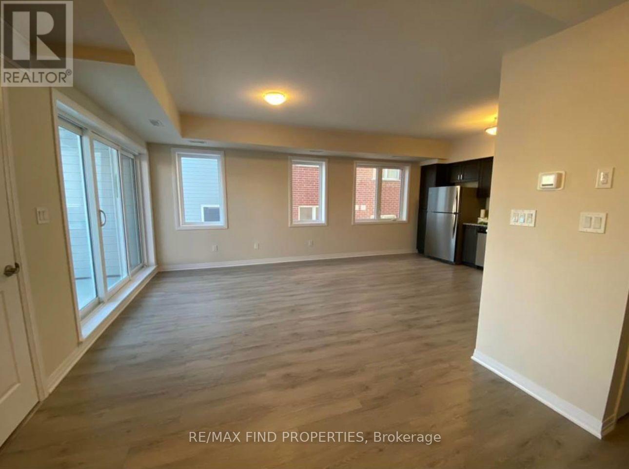 20 Vitality Drive, Kitchener, Ontario  N2R 0R7 - Photo 3 - X12988372