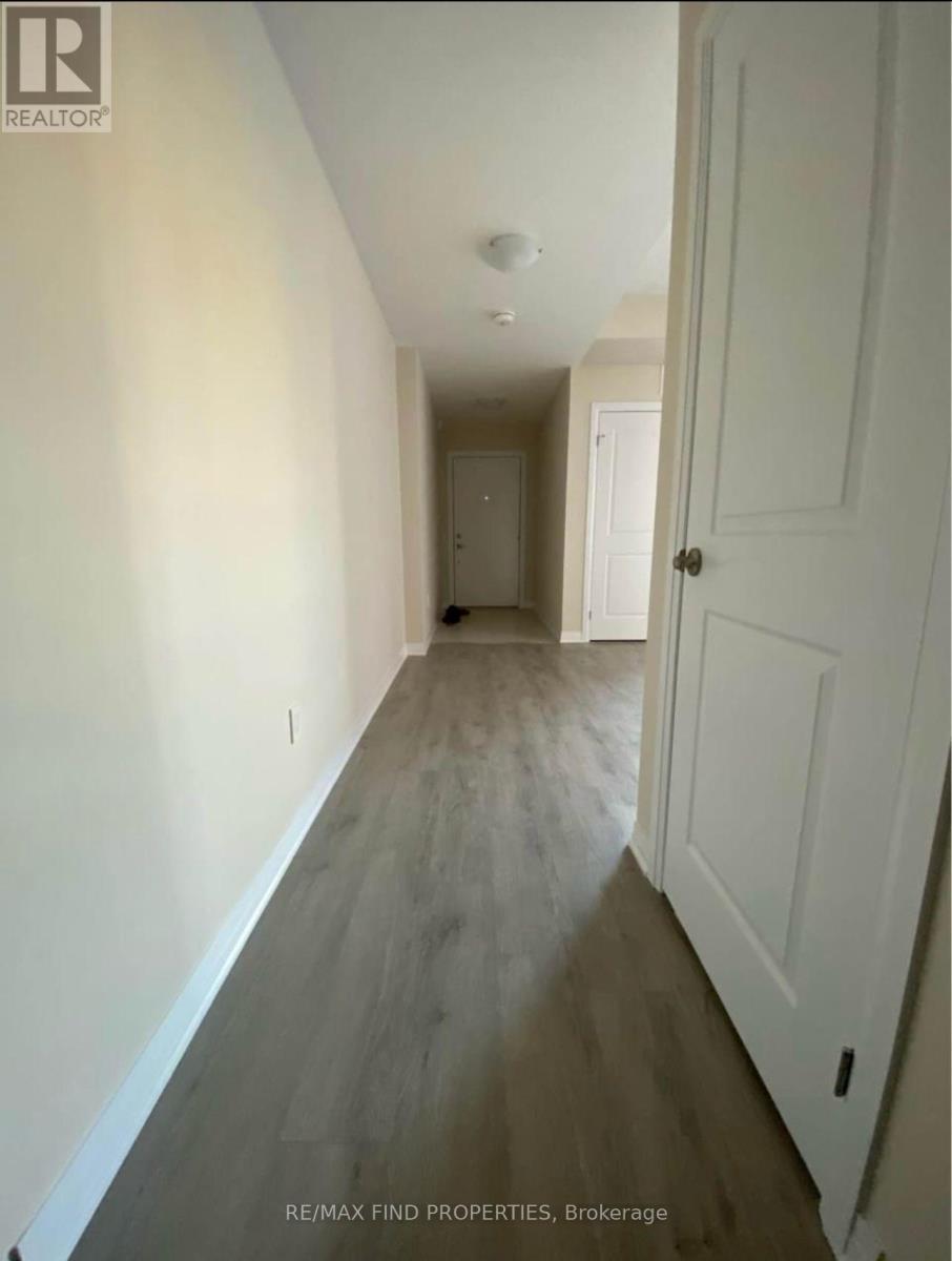 20 Vitality Drive, Kitchener, Ontario  N2R 0R7 - Photo 4 - X12988372