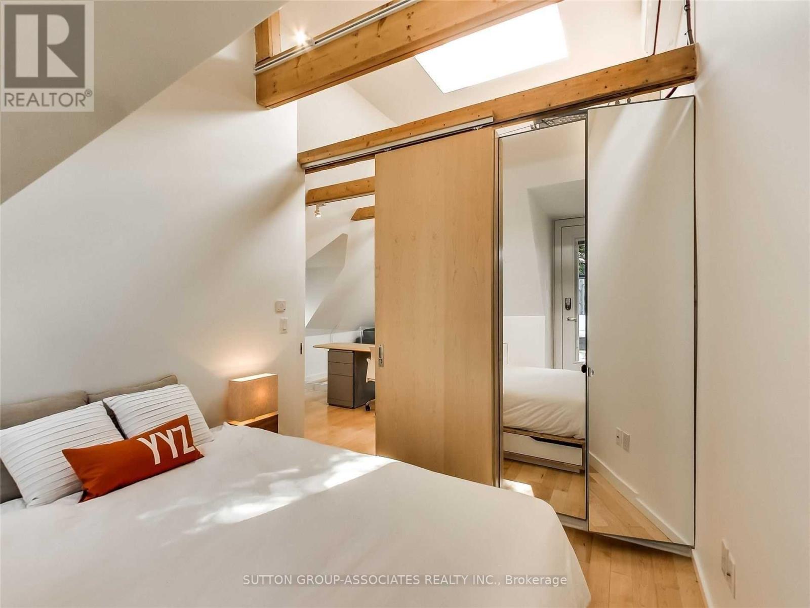 3 - 477 Brunswick Avenue, Toronto, Ontario  M5R 2Z6 - Photo 22 - C12934354