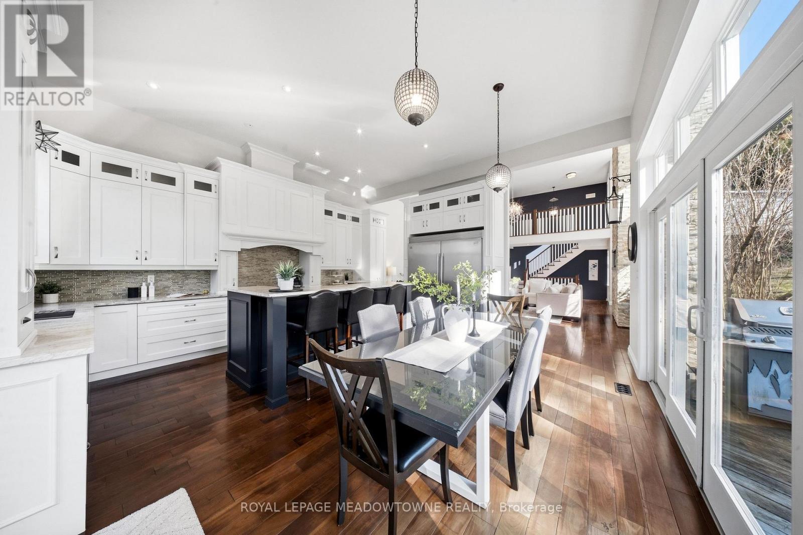 254 Main Street S, Halton Hills, Ontario L7G 4S5 - Photo 16 - W12986436