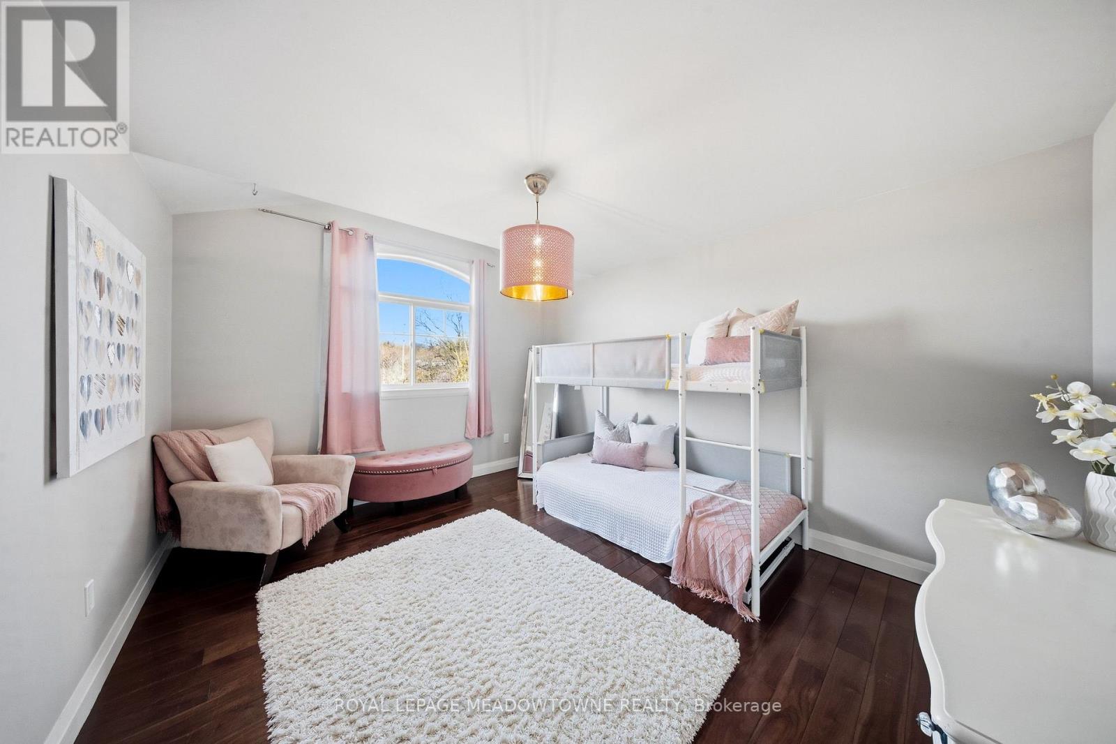 254 Main Street S, Halton Hills, Ontario L7G 4S5 - Photo 30 - W12986436