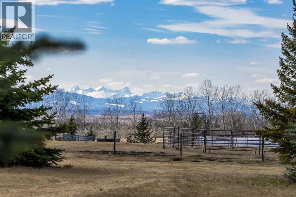 30076 Springbank Road, Rural Rocky View County, Alberta  T3Z 3M2 - Photo 6 - A2294157