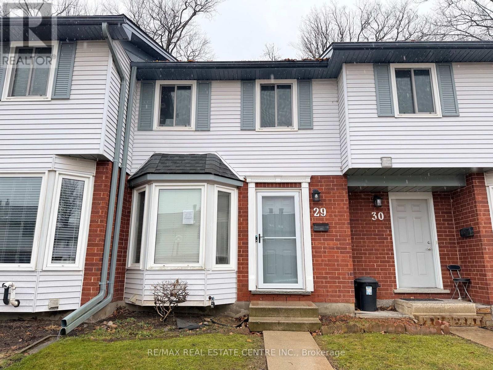 29 - 219 Kingswood Drive, Kitchener, Ontario  N2E 3J5 - Photo 2 - X12988390