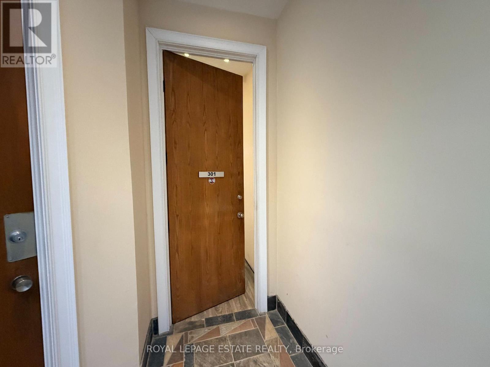 301a - 124 Merton Street, Toronto, Ontario  M4S 2Z2 - Photo 4 - C12938908