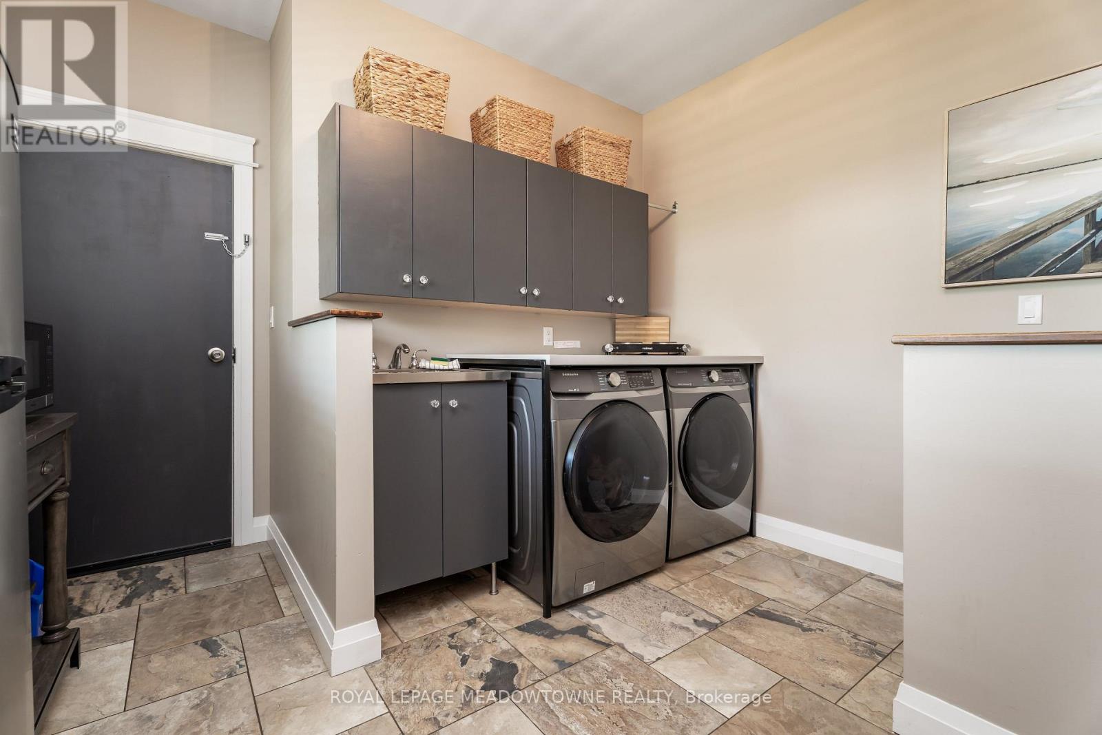 254 Main Street S, Halton Hills, Ontario L7G 4S5 - Photo 31 - W12986436