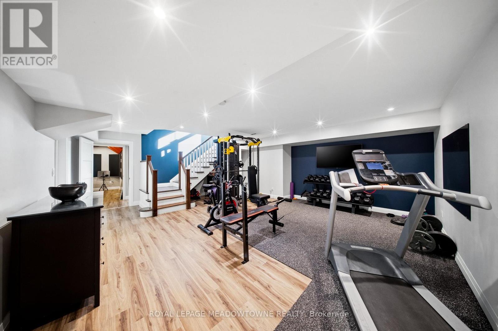 254 Main Street S, Halton Hills, Ontario L7G 4S5 - Photo 36 - W12986436