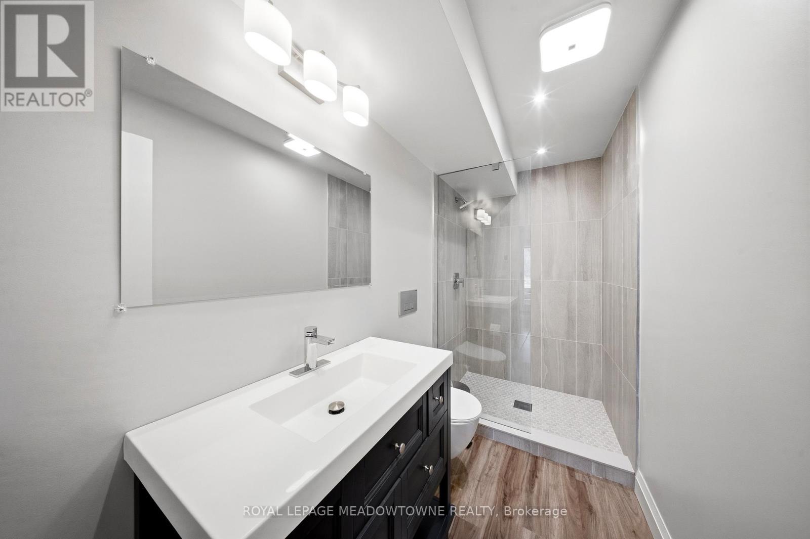 254 Main Street S, Halton Hills, Ontario L7G 4S5 - Photo 41 - W12986436