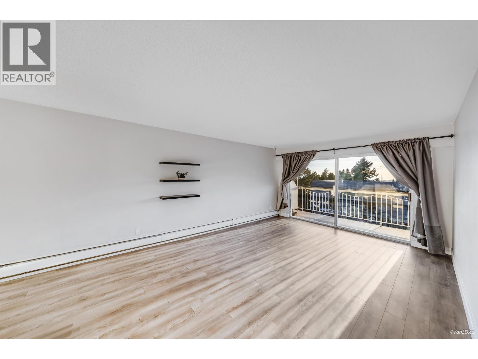 320 3080 Lonsdale Avenue, North Vancouver, British Columbia  V7N 3J5 - Photo 9 - R3109511