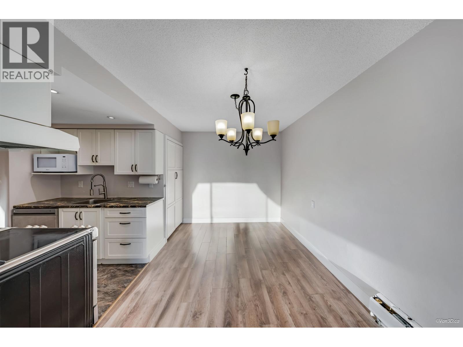 320 3080 Lonsdale Avenue, North Vancouver, British Columbia  V7N 3J5 - Photo 10 - R3109511