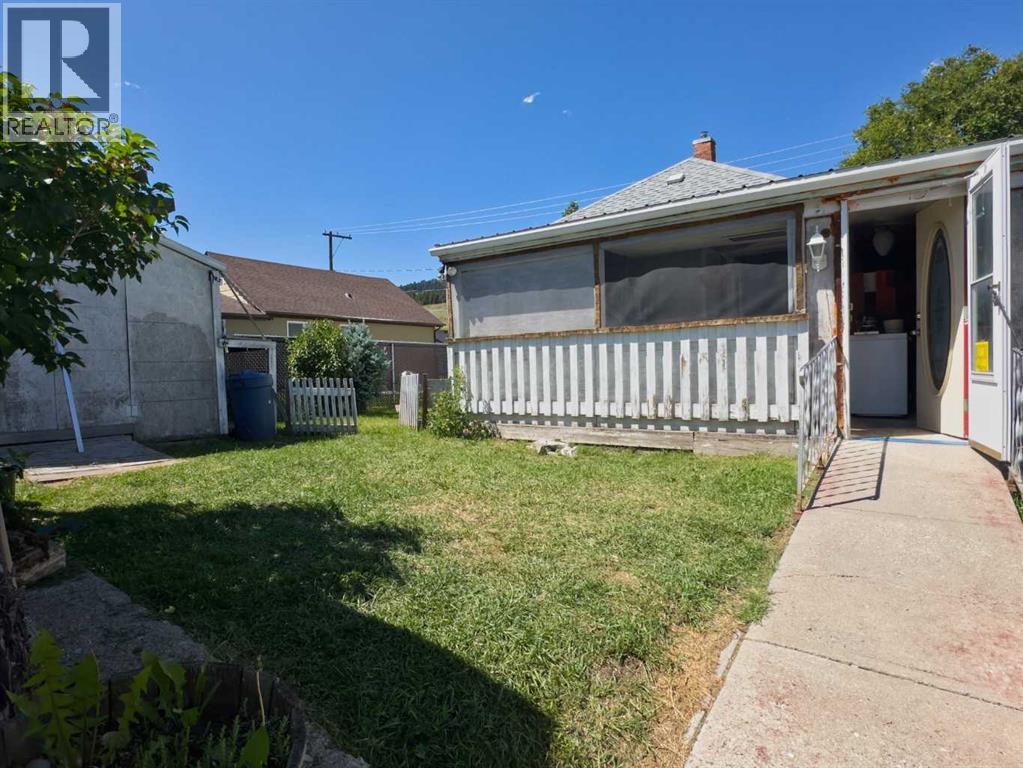 6754 17 Avenue, Coleman, Alberta  T0K 0M0 - Photo 16 - A2288957