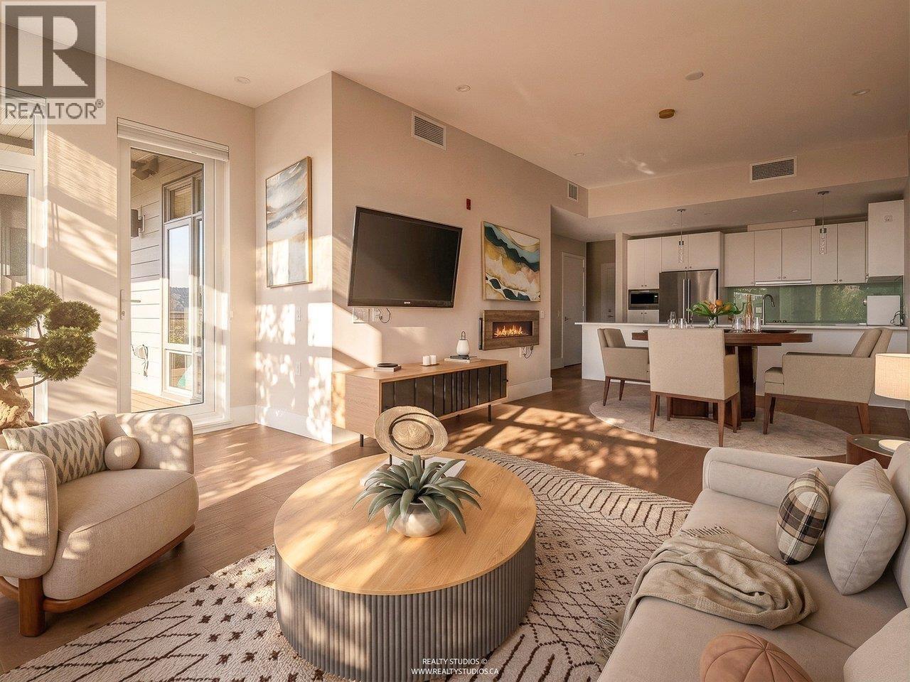 206 1591 BOWSER AVENUE, North Vancouver, British Columbia