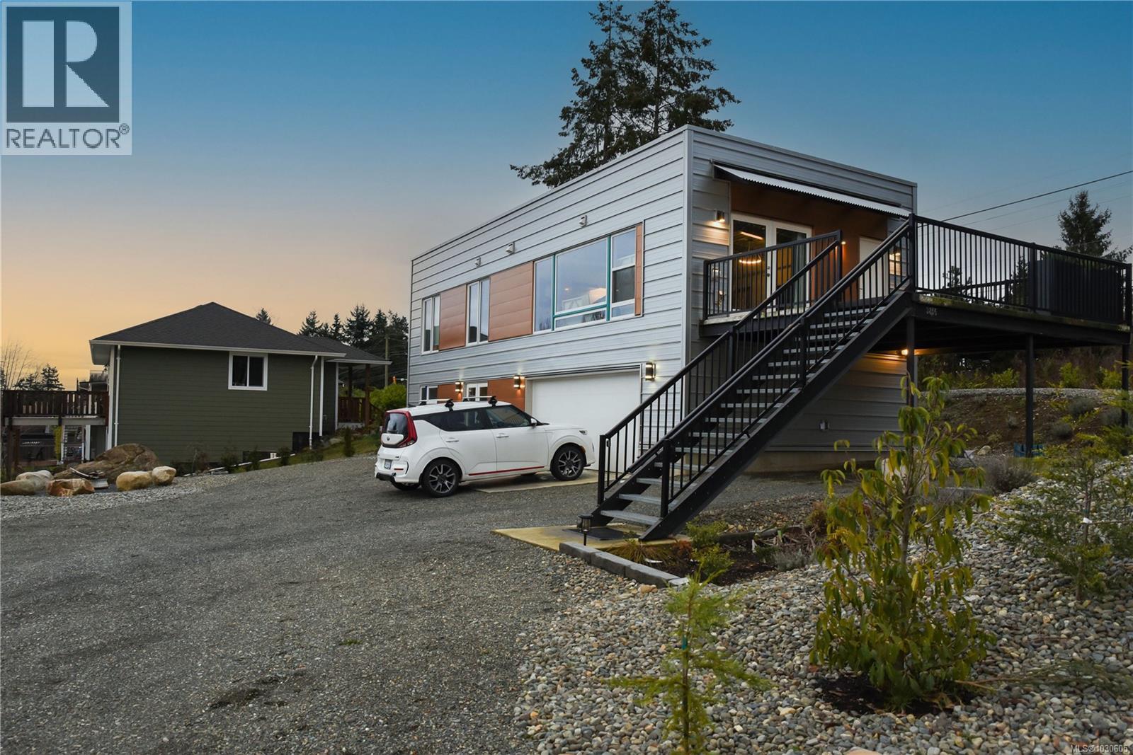 3855-3857 Warren Ave, Royston, British Columbia  V0R 2V0 - Photo 40 - 1030605