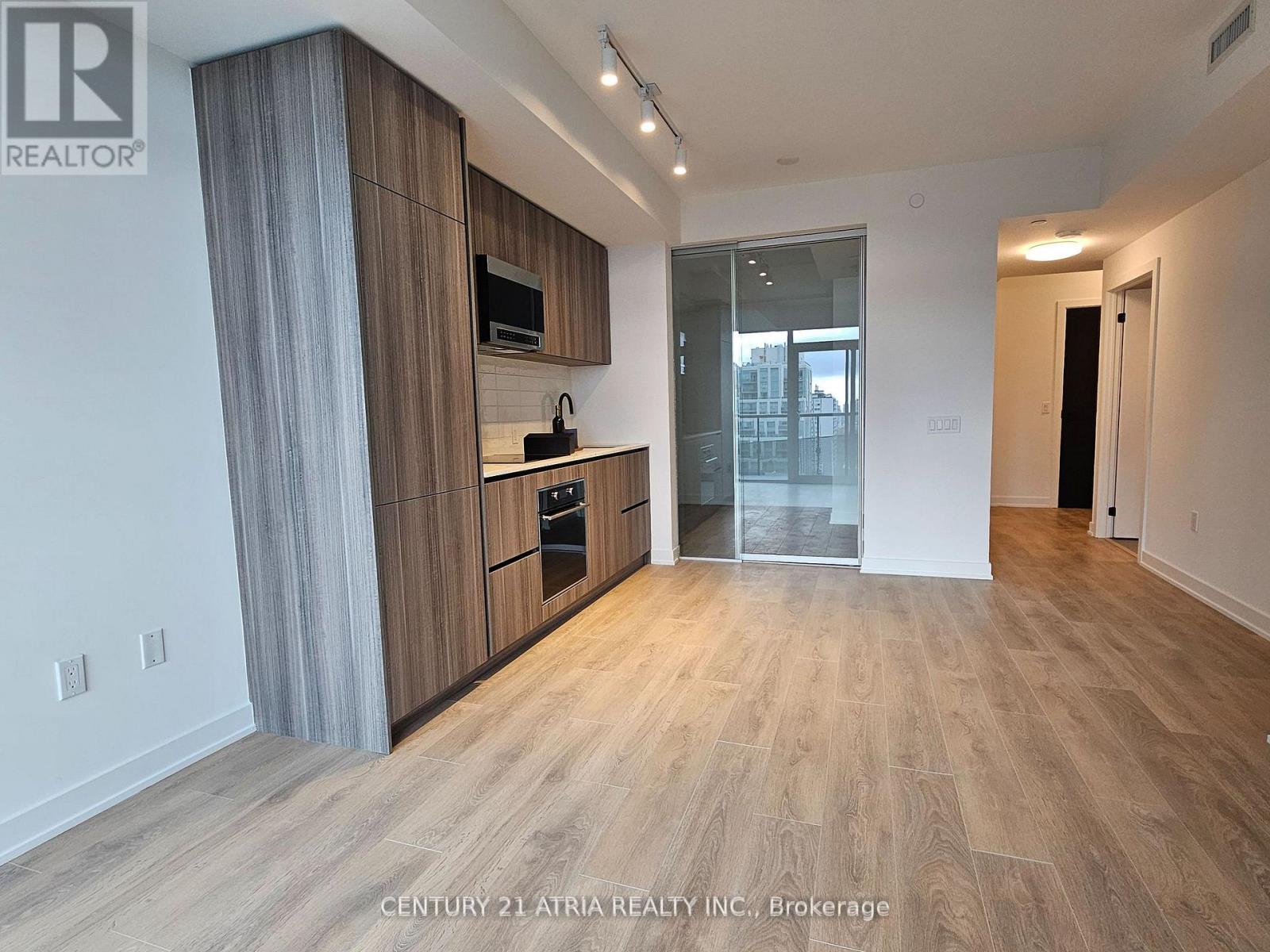 1713 - 127 Broadway Avenue, Toronto, Ontario  M4P 1V4 - Photo 2 - C12988374