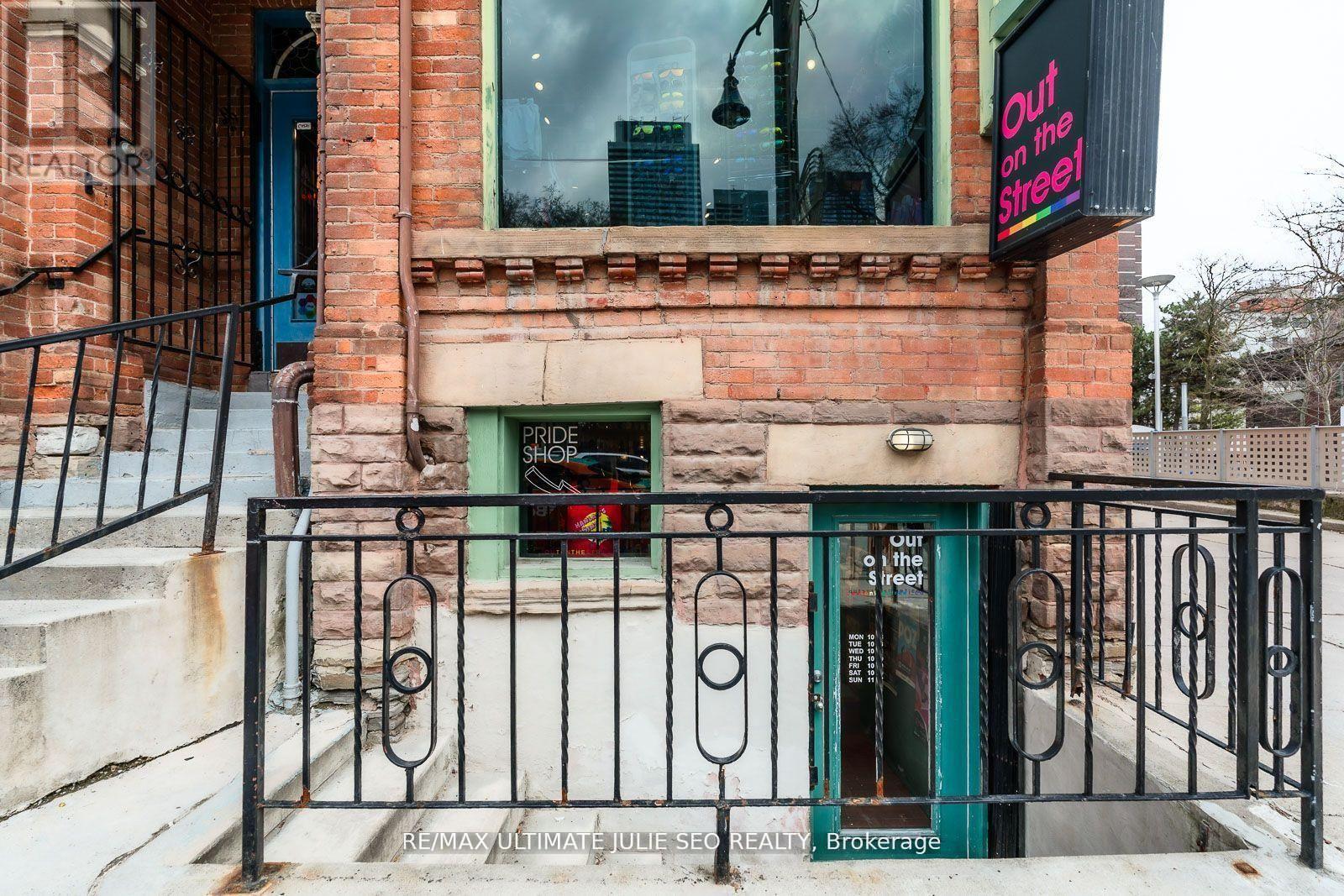 551 Church Street, Toronto, Ontario  M4Y 2E2 - Photo 3 - C12988400