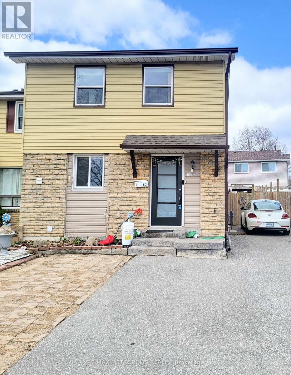 MAIN & UPPER - 1192 OXFORD STREET, Oshawa, Ontario