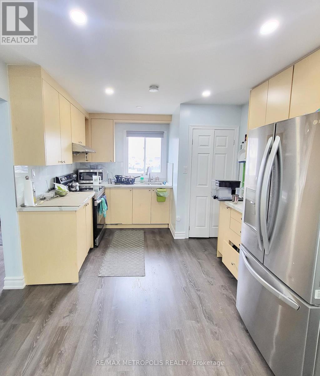 Main & Upper - 1192 Oxford Street, Oshawa, Ontario  L1J 6C8 - Photo 3 - E12988420