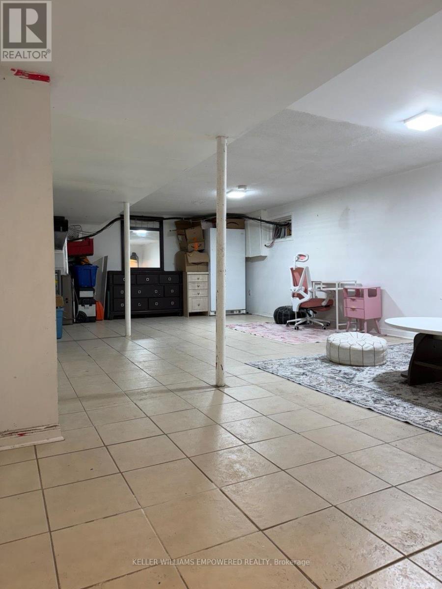 52 Endsleigh Crescent, Toronto, Ontario  M2J 3N6 - Photo 24 - C12745116