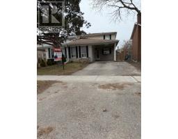 52 ENDSLEIGH CRESCENT, Toronto, Ontario