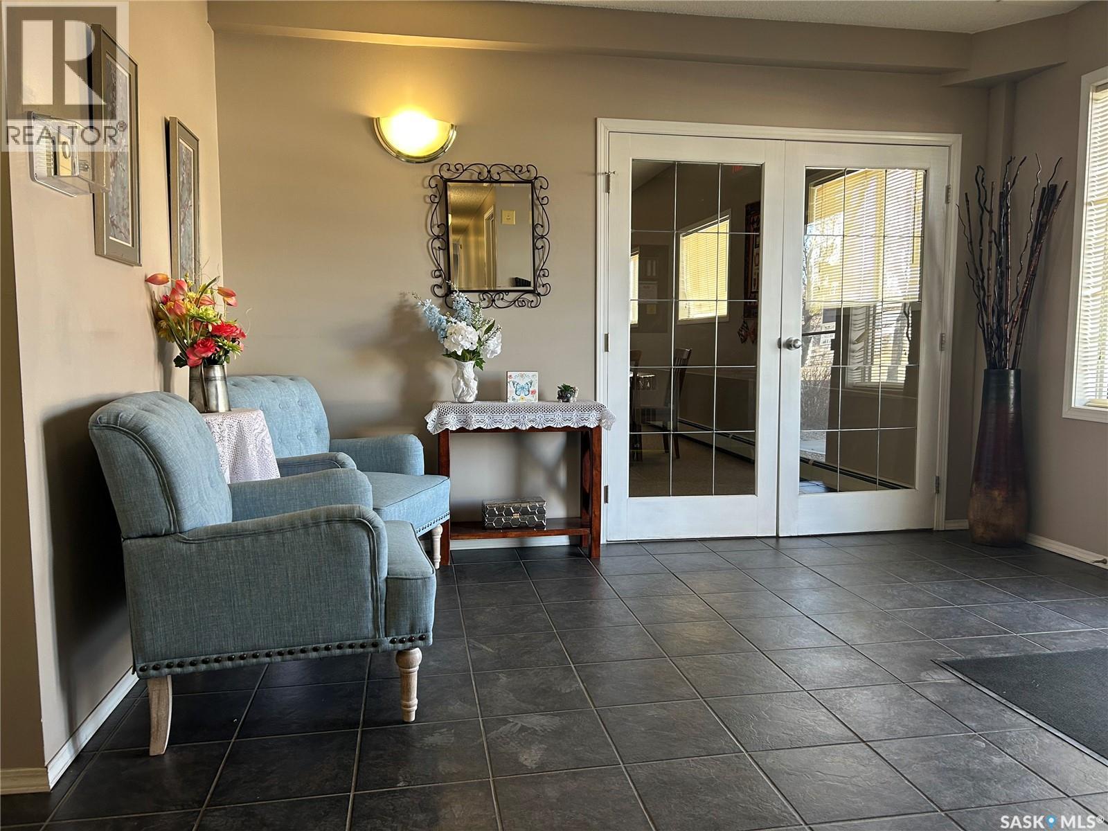 208 1637 1st Street, Estevan, Saskatchewan  S4A 2X4 - Photo 27 - SK032698