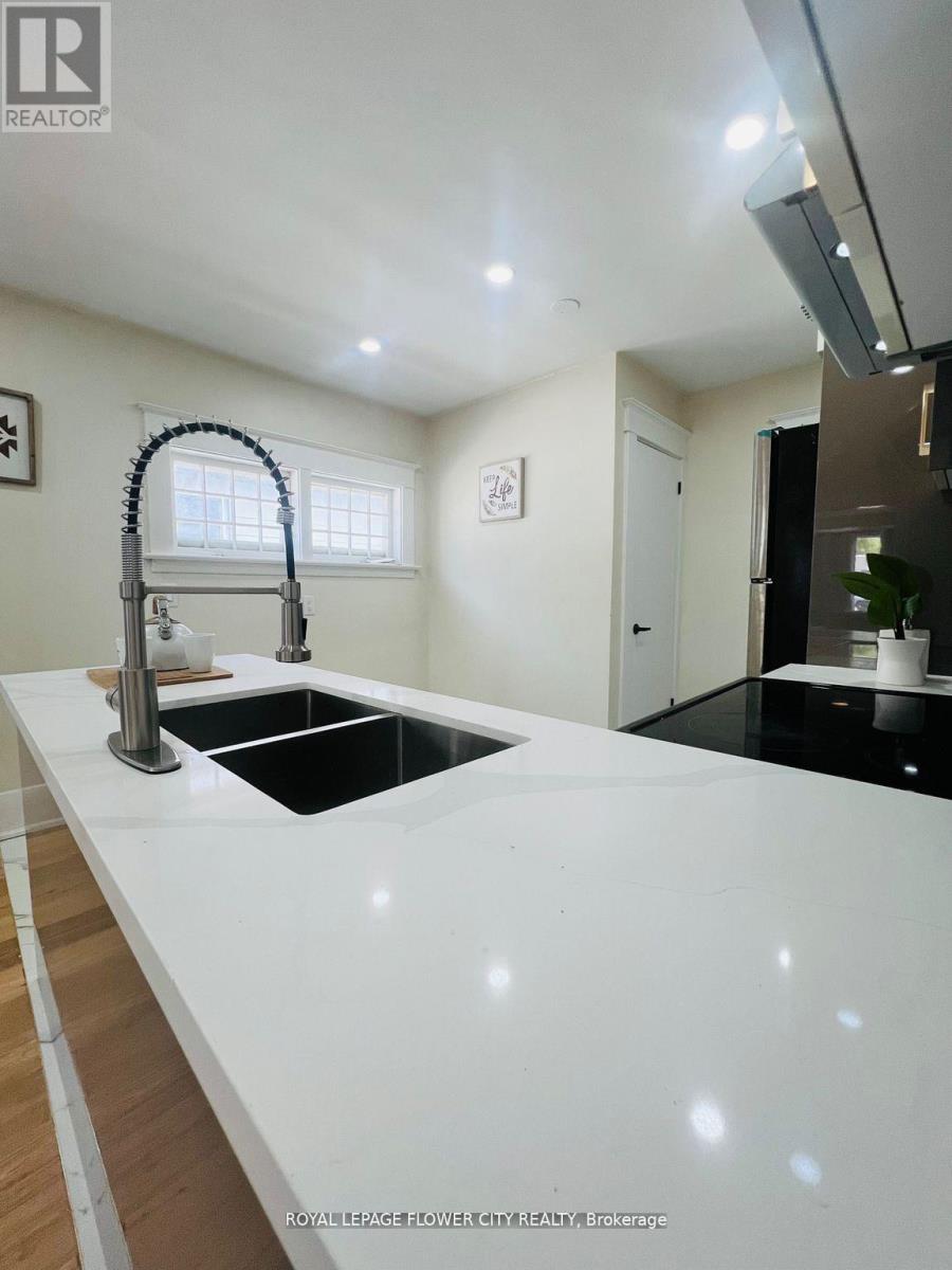 346 Wharncliffe Road, London South, Ontario  N6J 2L8 - Photo 10 - X12940374