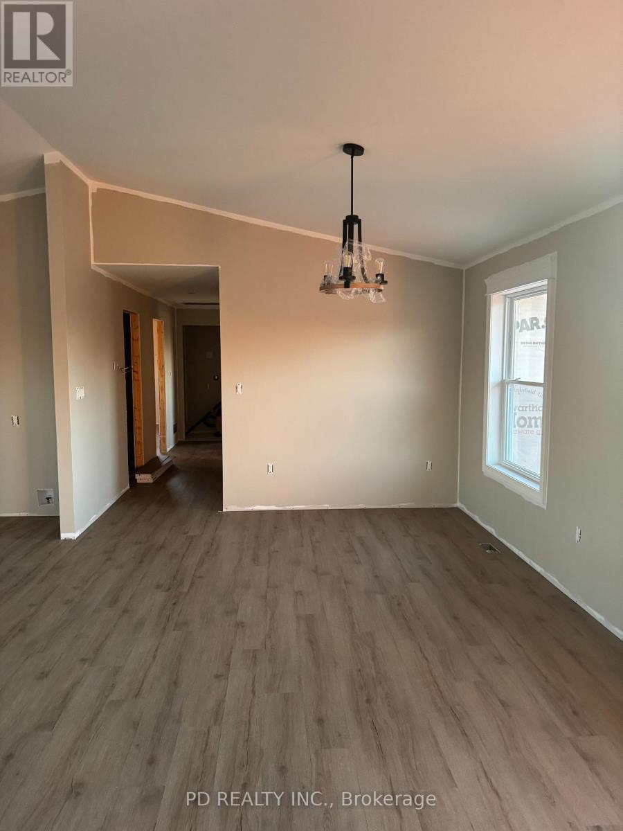 2467 Queen Mary Street, Cavan Monaghan, Ontario  L0A 1C0 - Photo 5 - X12954766