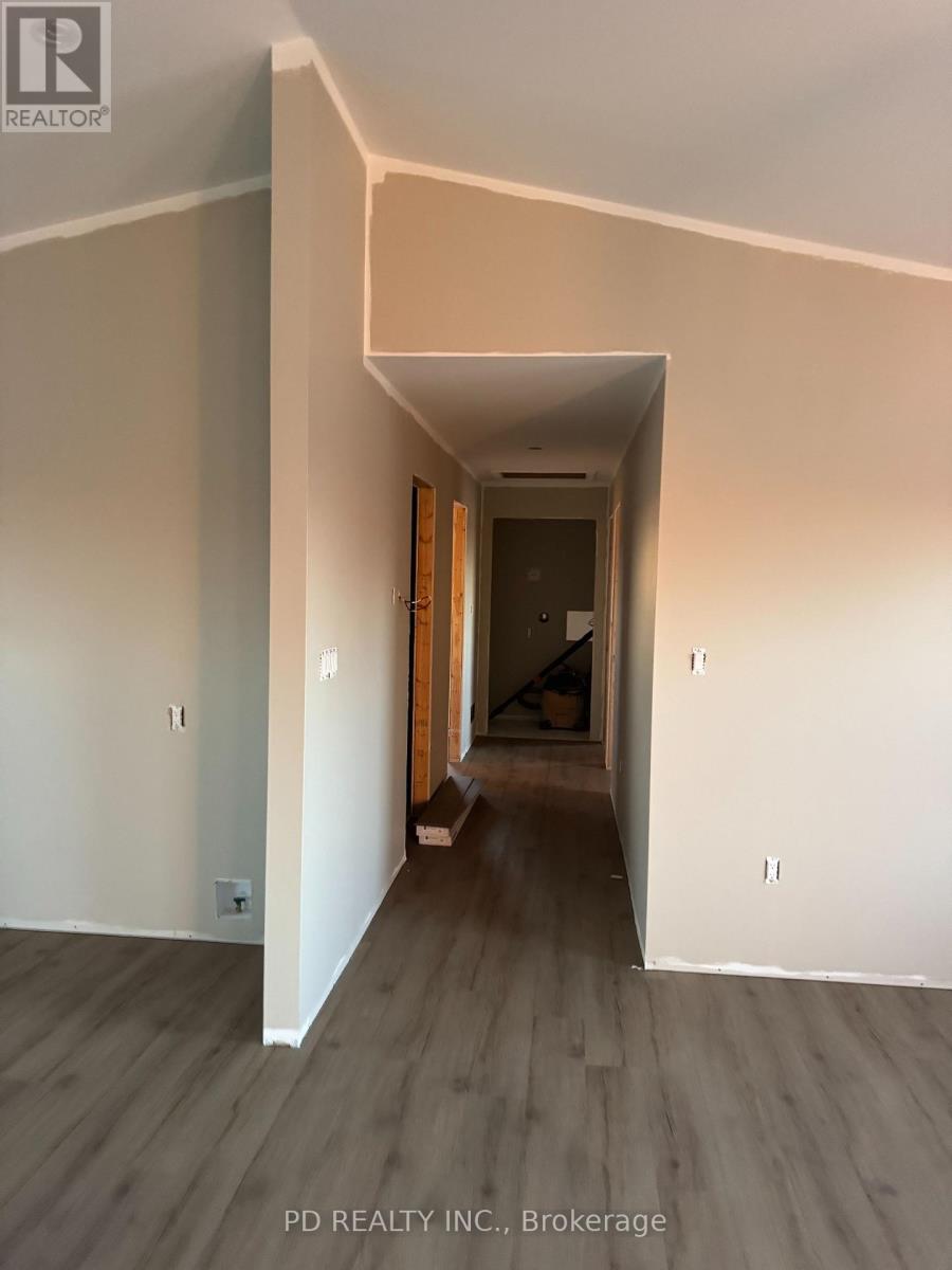 2467 Queen Mary Street, Cavan Monaghan, Ontario  L0A 1C0 - Photo 6 - X12954766