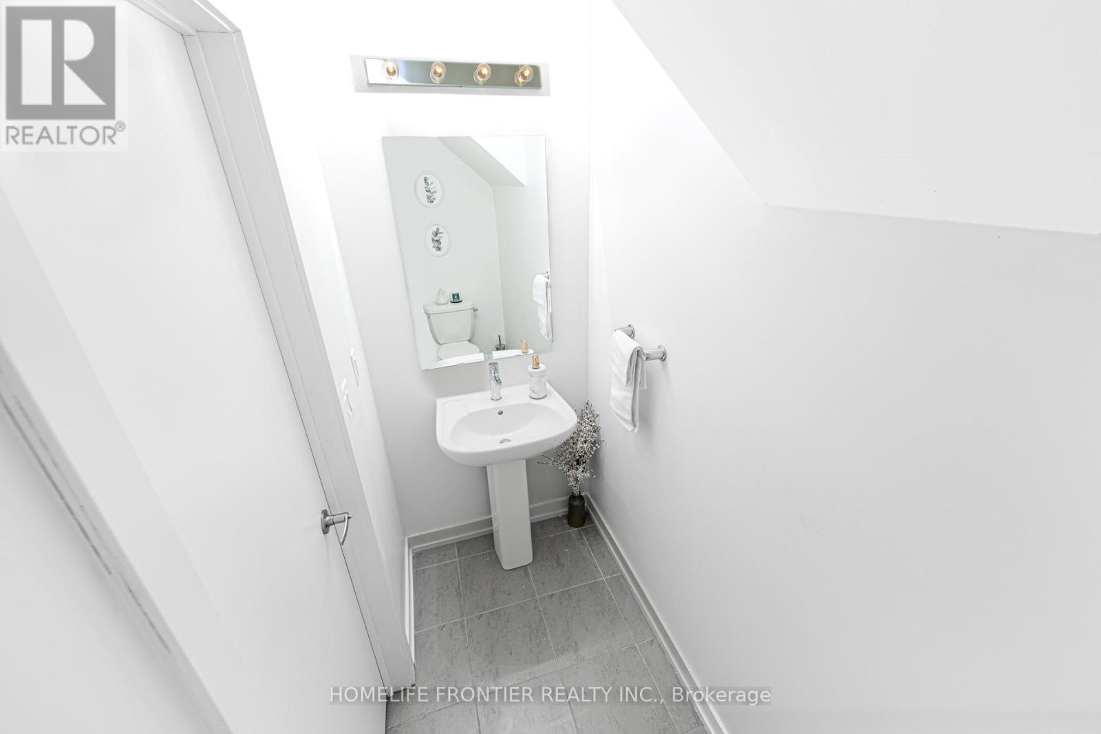 13 - 3562 Colonial Drive, Mississauga, Ontario  L5L 5R9 - Photo 9 - W12988392