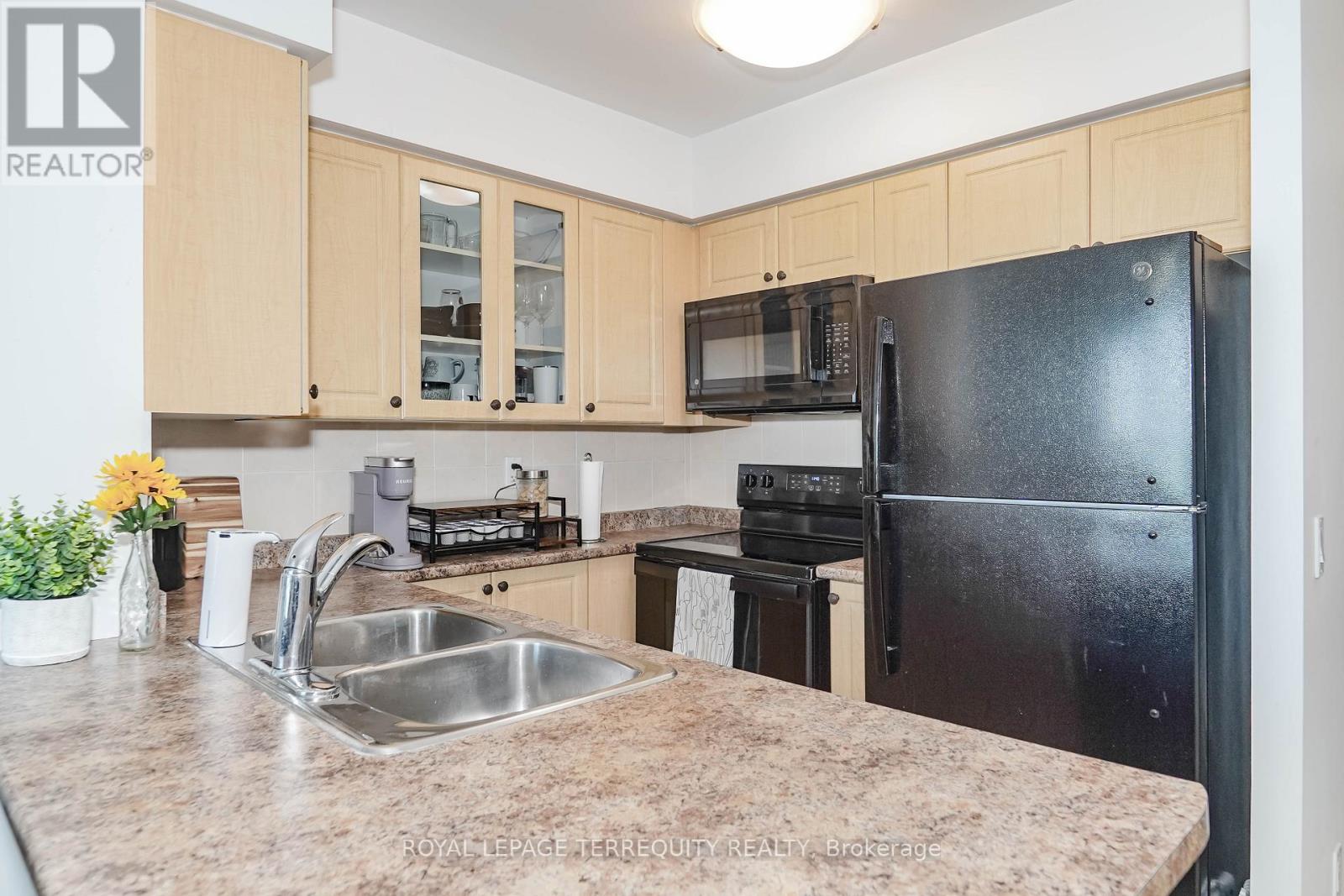 2209 - 235 Sherway Gardens Road, Toronto, Ontario  M9C 0A2 - Photo 27 - W12988402