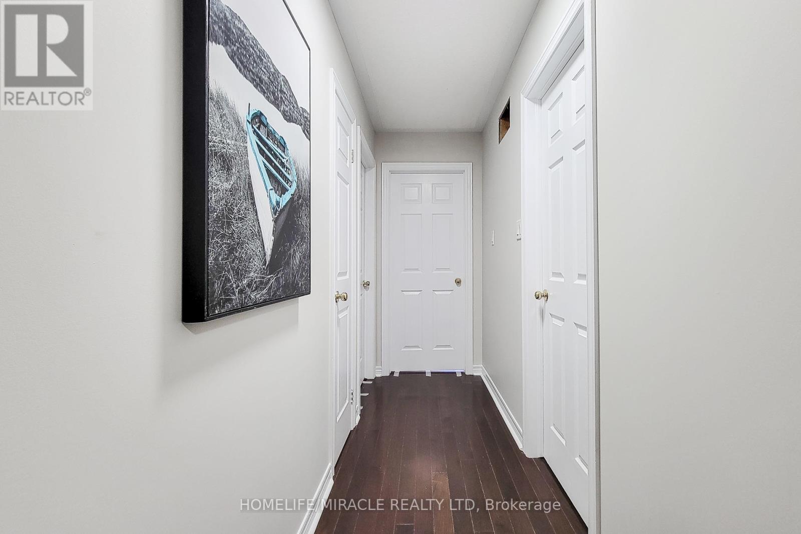 2423 Montagne Avenue, Oakville, Ontario  L6M 0J4 - Photo 15 - W12988408