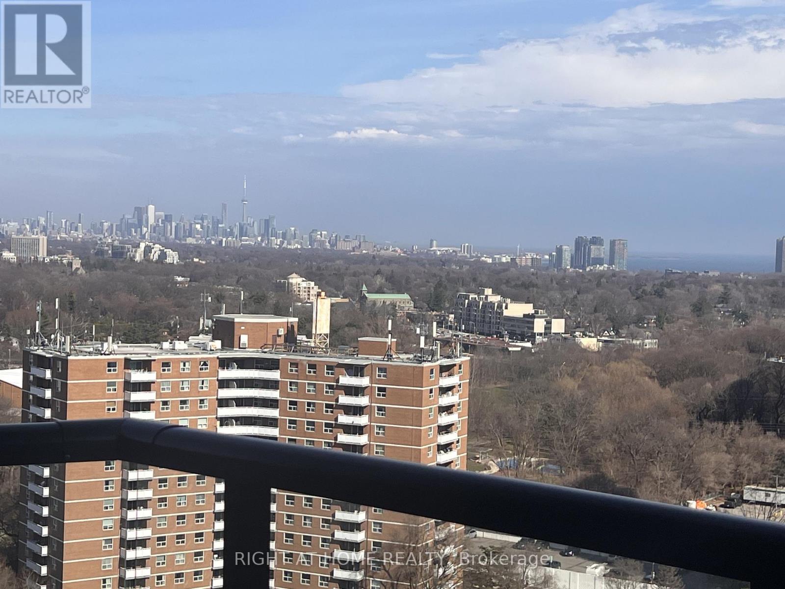 60 Central Park Roadway, Toronto, Ontario  M9A 0E6 - Photo 14 - W12988410