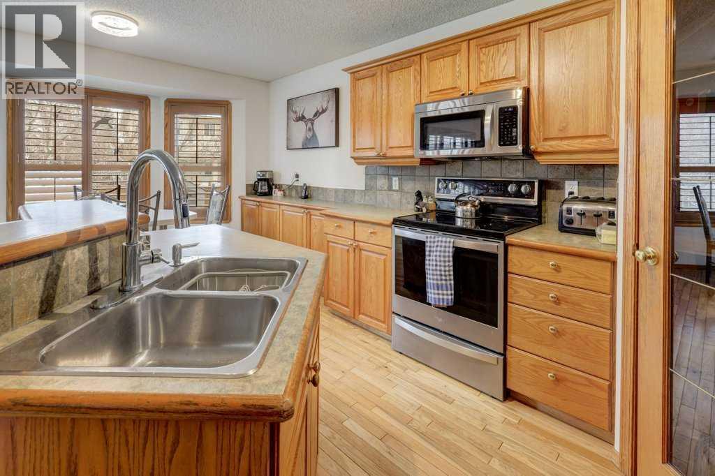 182 Harvest Creek Close NE, Calgary, Alberta  T3K 4P8 - Photo 4 - A2292687