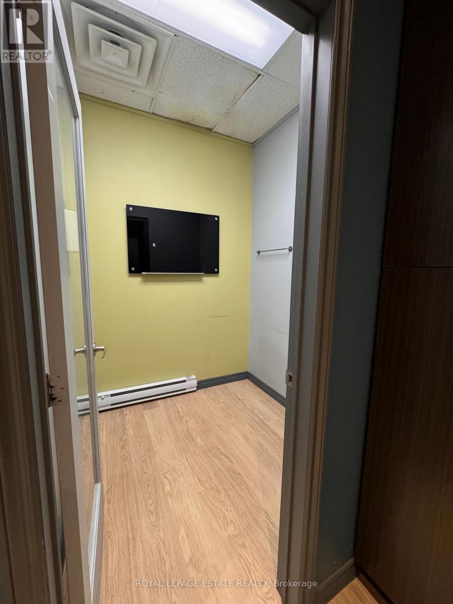 103 - 124 Merton Street, Toronto, Ontario  M4S 2Z2 - Photo 16 - C12936834