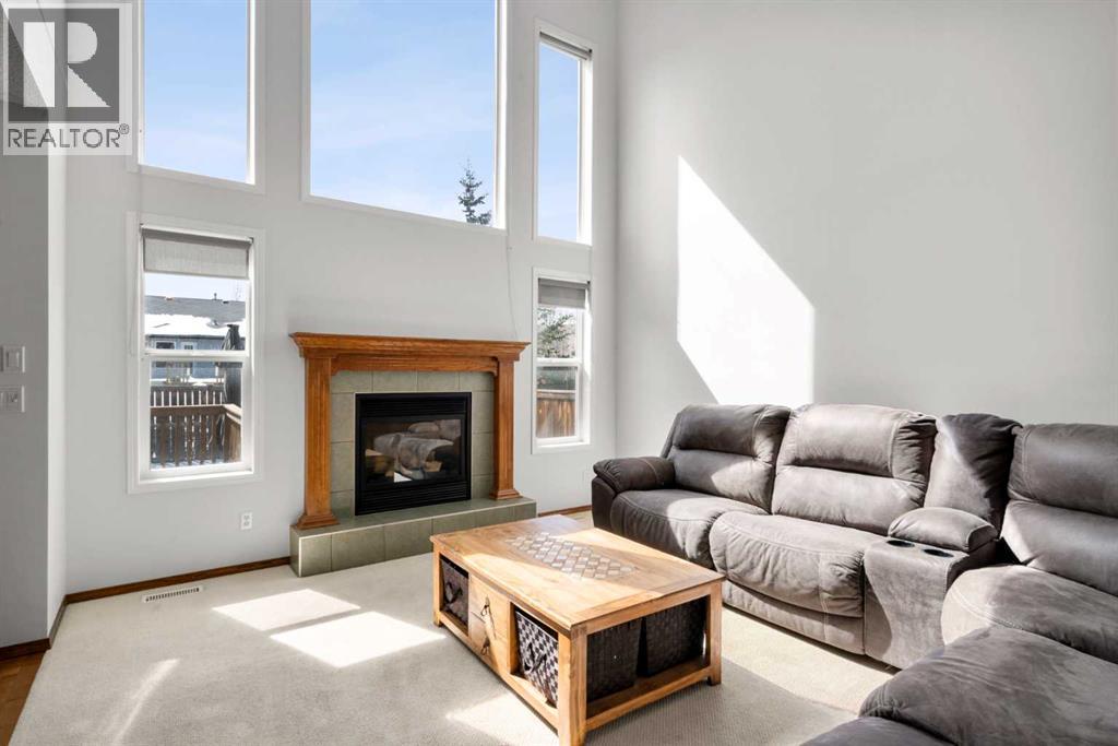 77 Cougarstone Circle SW, Calgary, Alberta  T3H 4W3 - Photo 7 - A2300370