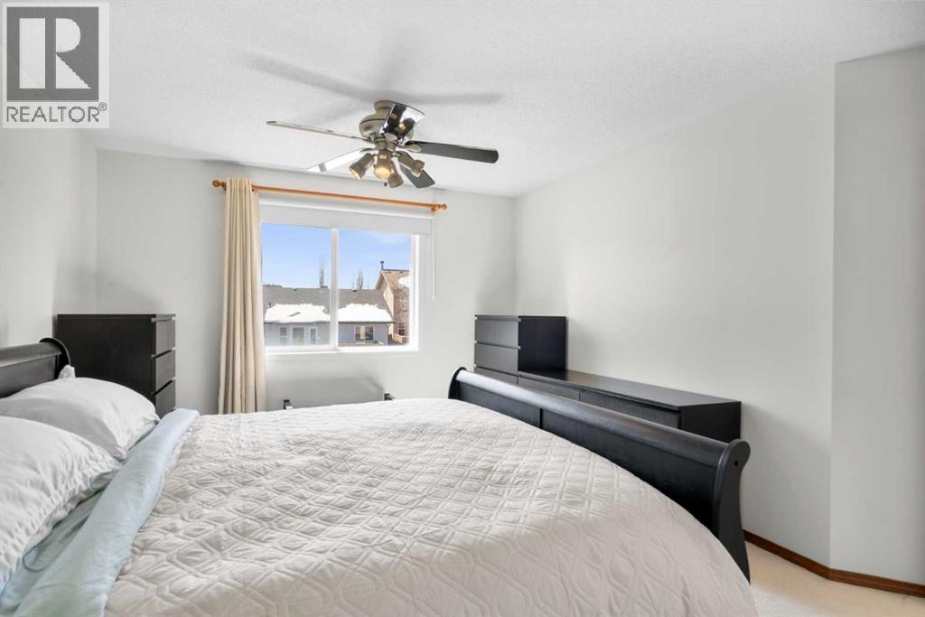 77 Cougarstone Circle SW, Calgary, Alberta  T3H 4W3 - Photo 9 - A2300370