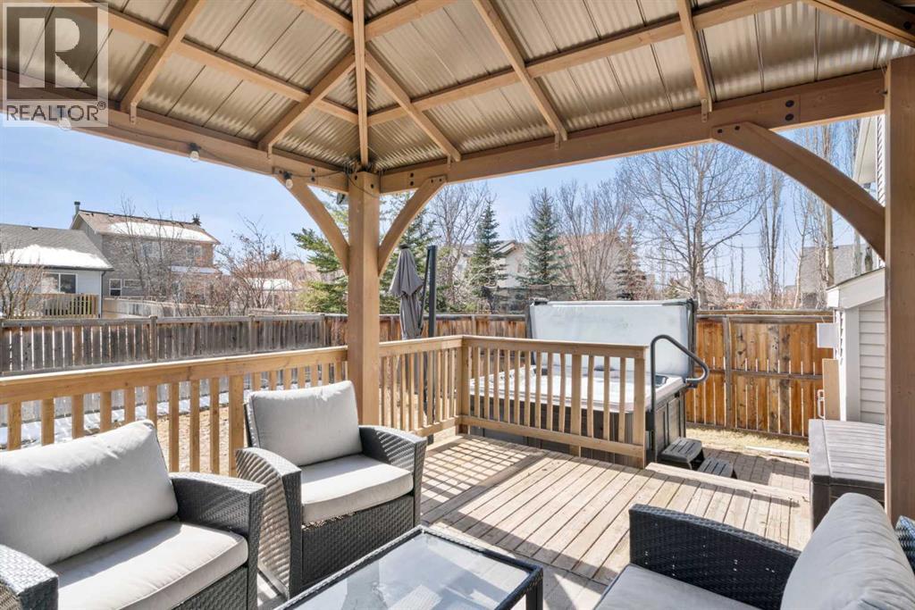 77 Cougarstone Circle SW, Calgary, Alberta  T3H 4W3 - Photo 16 - A2300370