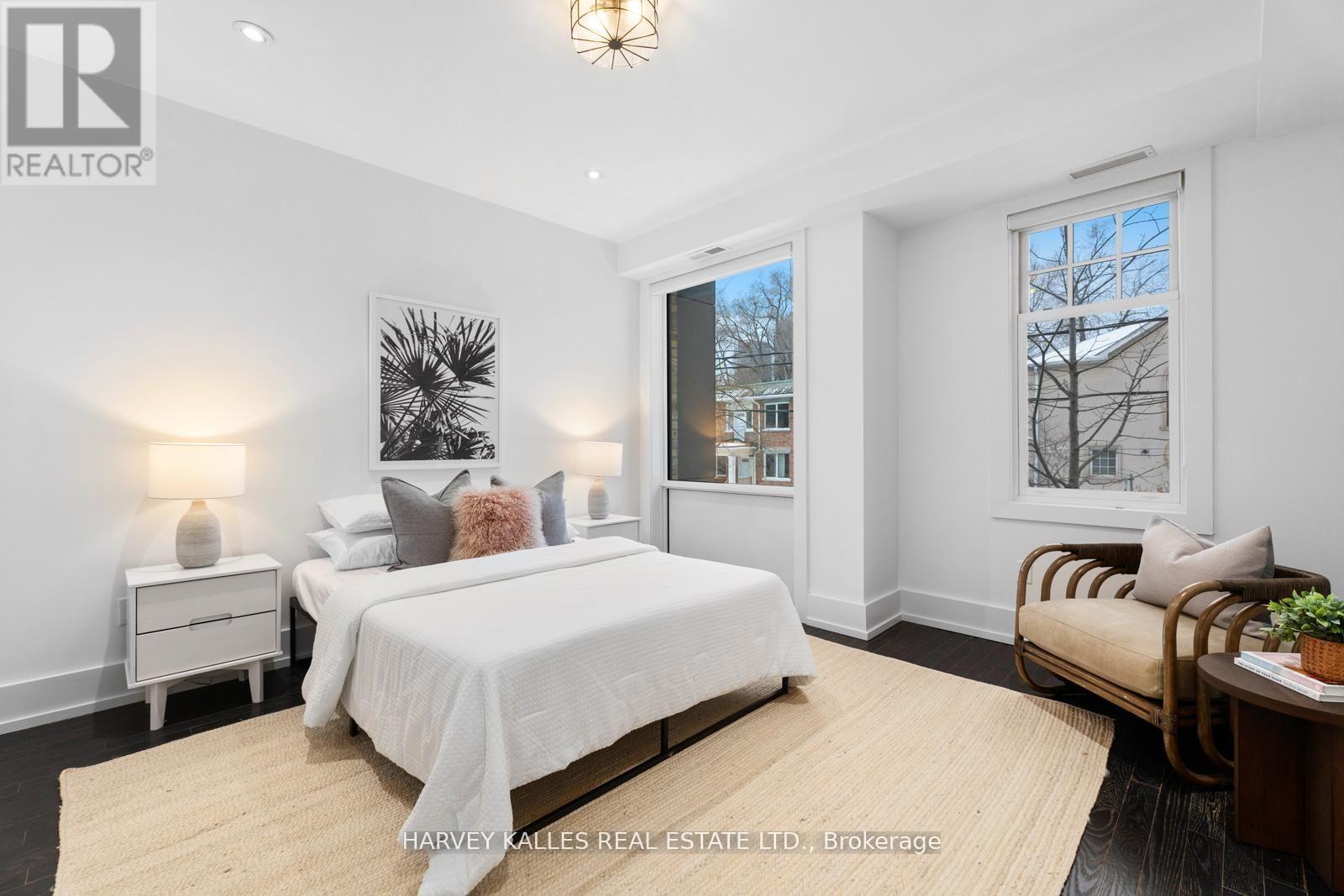 5a Sylvan Avenue, Toronto, Ontario  M6H 1G2 - Photo 25 - C12954364