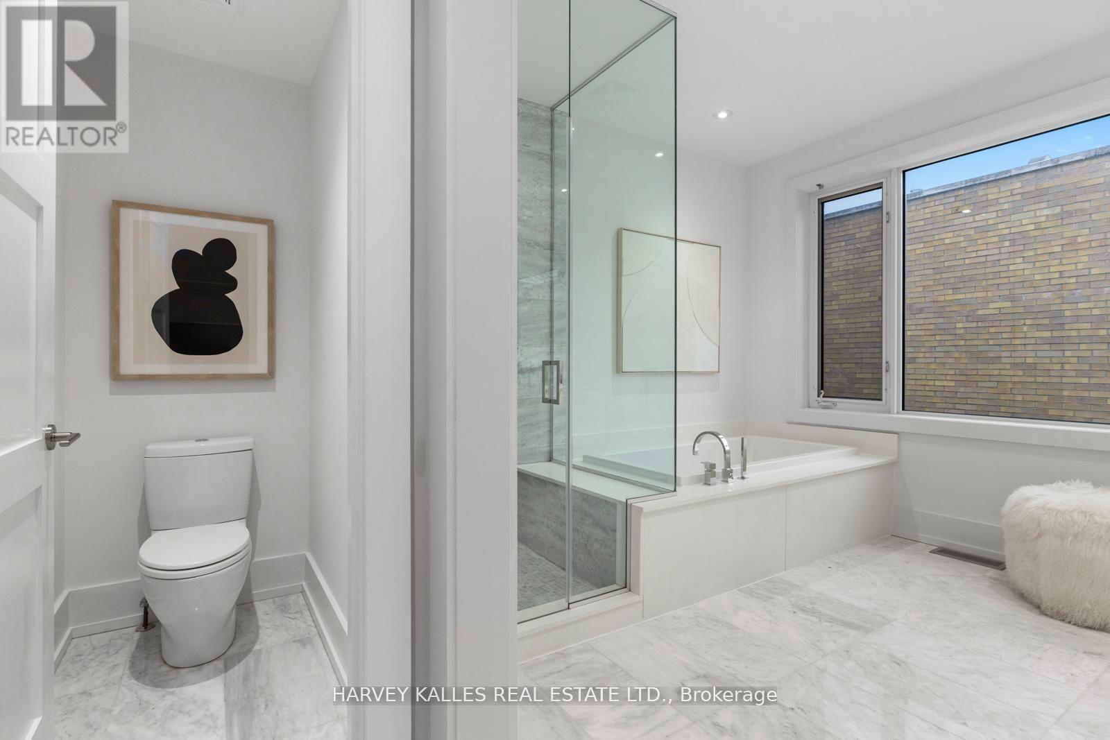 5a Sylvan Avenue, Toronto, Ontario  M6H 1G2 - Photo 21 - C12954364