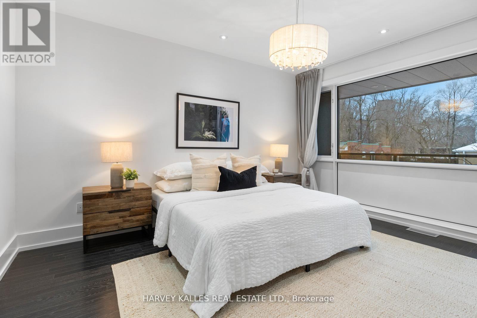 5a Sylvan Avenue, Toronto, Ontario  M6H 1G2 - Photo 14 - C12954364