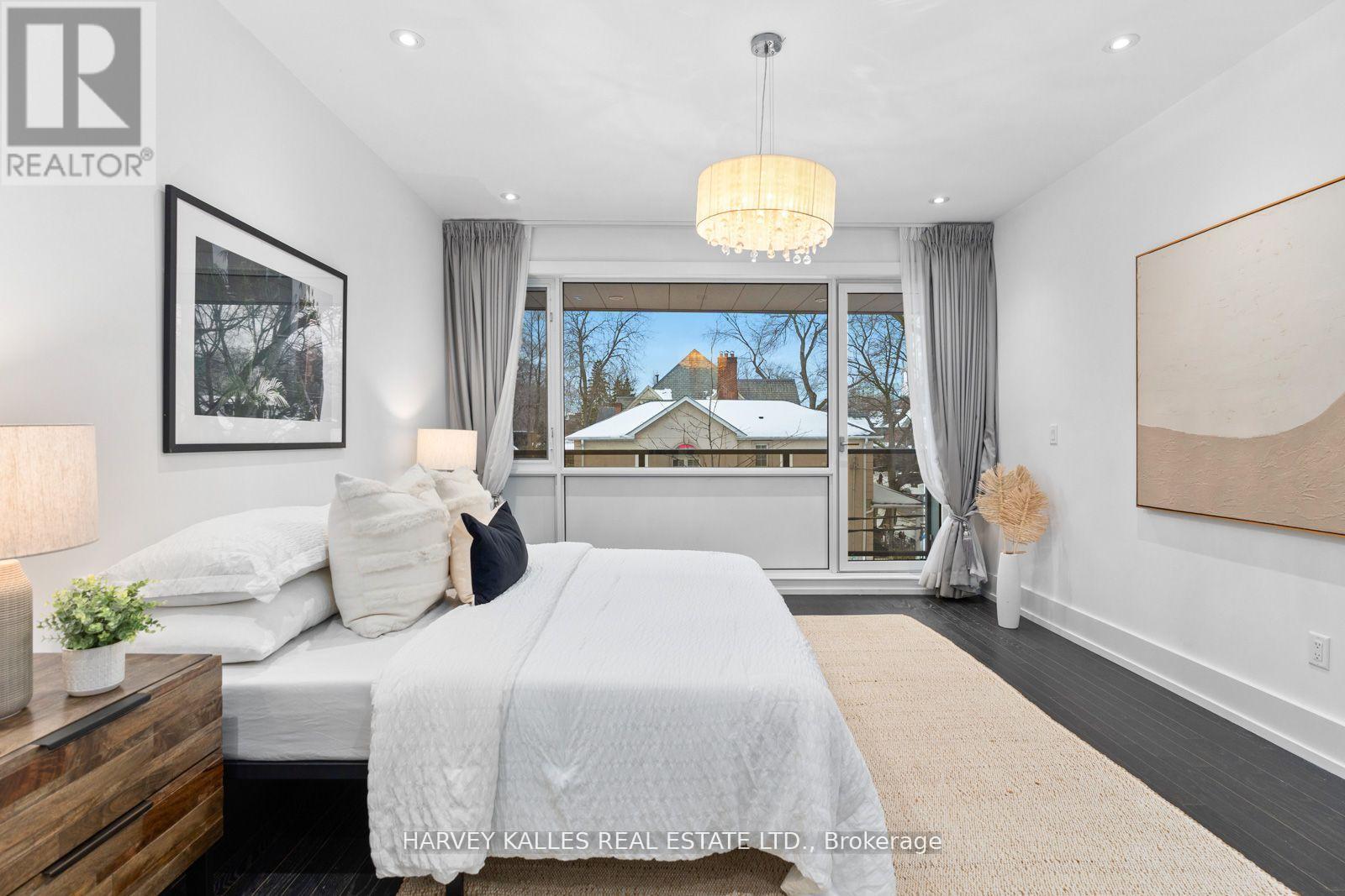 5a Sylvan Avenue, Toronto, Ontario  M6H 1G2 - Photo 11 - C12957696